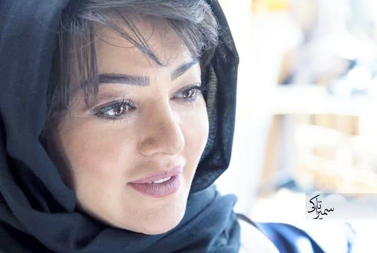 رزیتا غفاری : با پولی که به هنر کارت واریز می کنند مگر می شود زندگی کرد؟
