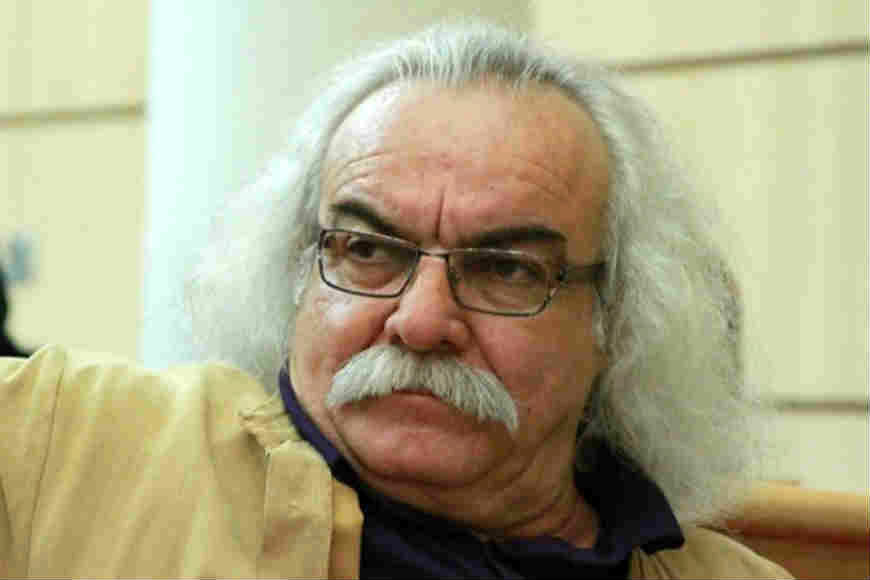 رونمایی از سرودههای شاعر معروف در نمایشگاه کتاب