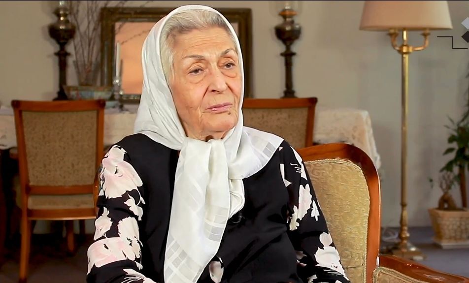 ویدئو: شعر زیبای ژاله علو/ باز یادت در دلم مستانه غوغا میکند